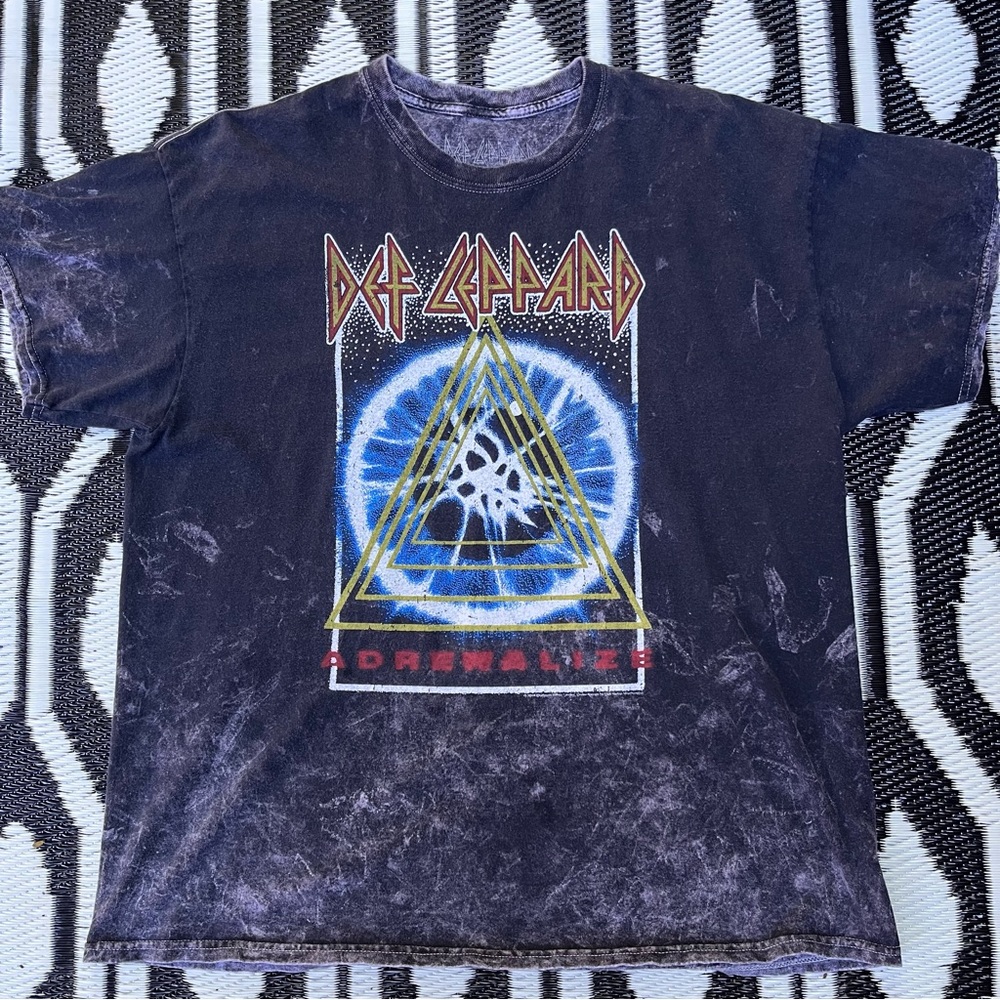 Def Leppard Band Tee
